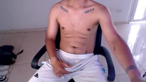 mysteryboy_thin16 online show from April 2, 9:23 pm