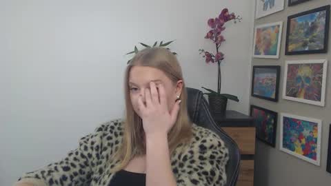 Erica online show from February 11, 1:05 pm