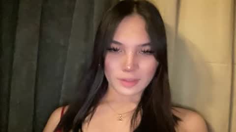 UR GIRL NEXTDOOR online show from February 3, 9:14 am