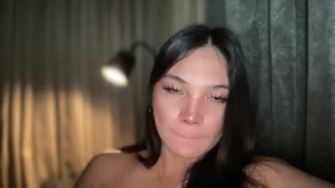 UR GIRL NEXTDOOR online show from February 5, 6:29 am