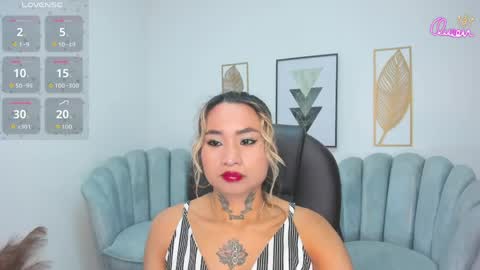 mystic_nova_ online show from April 1, 11:22 am