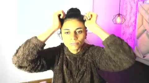 Snapshot of mystical_meteor chatting on April 26, 7:22 pm mystical_meteor online show from April 26, 7:22 pm