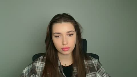 Snapshot of mysticamelia chatting on February 21, 6:25 am Amelia online show from February 21, 6:25 am