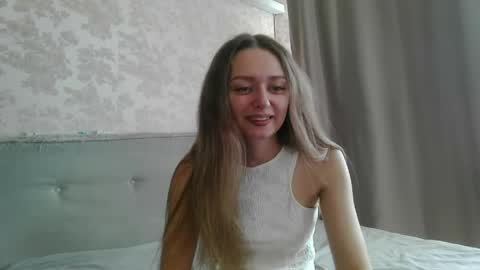 Snapshot of mysticglimmer chatting on April 26, 7:28 am Anika online show from April 26, 7:28 am