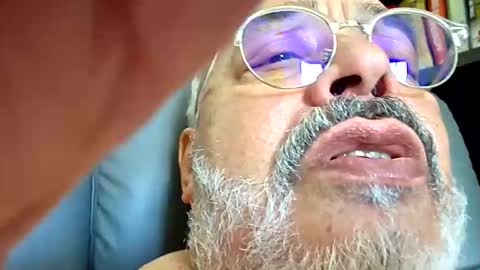 Snapshot of mysweets69 chatting on April 20, 8:54 pm Sweet69 online show from April 20, 8:54 pm