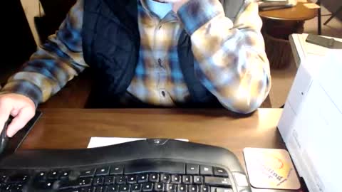 Snapshot of mytimeyourtimeourtime chatting on February 6, 12:15 am ItsTime online show from February 6, 12:15 am