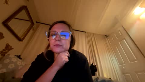 Snapshot of n00biez chatting on June 2, 1:07 am n00biez online show from June 2, 1:07 am