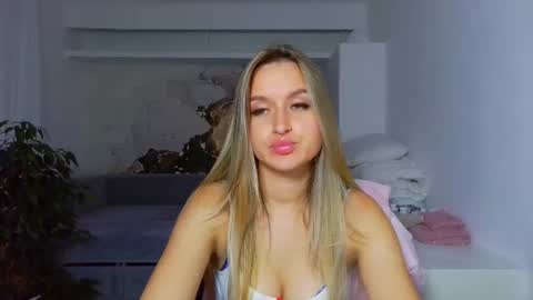 Eva online show from August 9, 6:57 pm