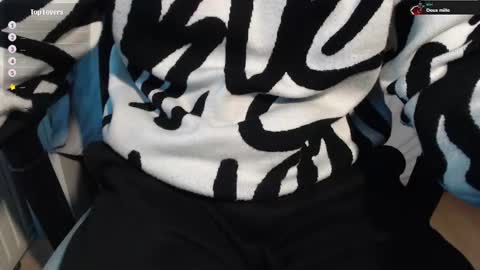 Snapshot of n3fr0st chatting on February 8, 12:06 pm N3fr0st online show from February 8, 12:06 pm