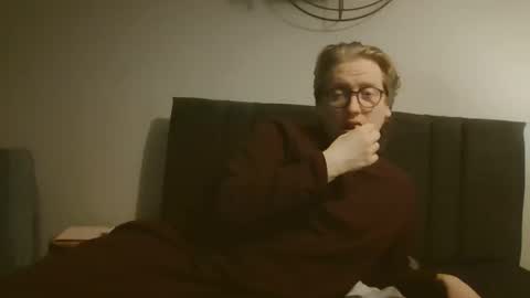 Snapshot of n_ryan98 chatting on March 22, 12:14 am n_ryan98 online show from March 22, 12:14 am