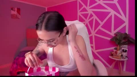 anny online show from February 10, 2:04 am