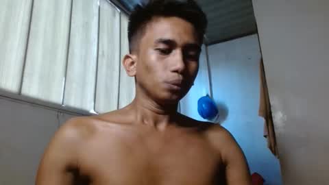 nachos072800 online show from February 8, 11:30 pm