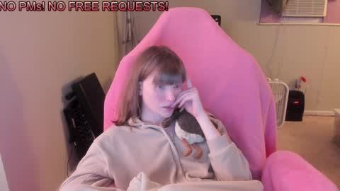 Snapshot of nacmar chatting on December 18, 4:53 am Natalie Marlo online show from December 18, 4:53 am