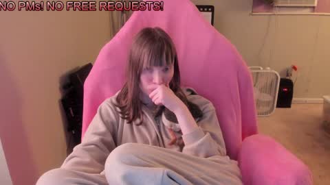 Snapshot of nacmar chatting on January 14, 8:31 am Natalie Marlo online show from January 14, 8:31 am