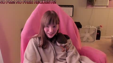 Snapshot of nacmar chatting on January 23, 10:32 am Natalie Marlo online show from January 23, 10:32 am