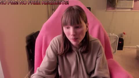 Snapshot of nacmar chatting on February 11, 7:02 am Natalie Marlo online show from February 11, 7:02 am