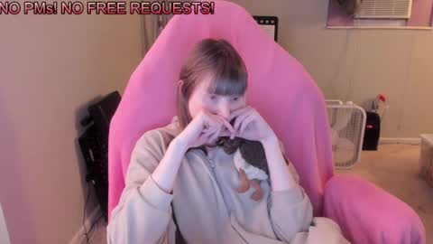 Snapshot of nacmar chatting on February 25, 6:36 am Natalie Marlo online show from February 25, 6:36 am