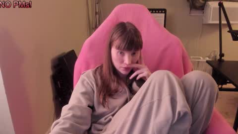 Snapshot of nacmar chatting on September 30, 6:07 am Natalie Marlo online show from September 30, 6:07 am