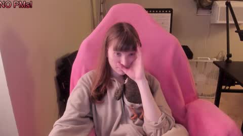 Snapshot of nacmar chatting on October 1, 3:34 am Natalie Marlo online show from October 1, 3:34 am