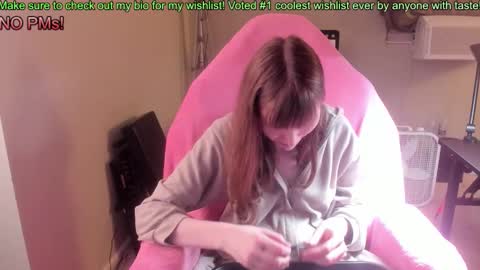 Snapshot of nacmar chatting on October 25, 6:32 am Natalie Marlo online show from October 25, 6:32 am