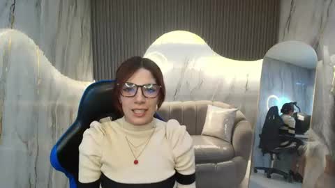 Snapshot of nadia_r_ chatting on July 10, 8:00 pm Nadia online show from July 10, 8:00 pm