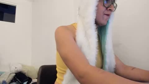 Snapshot of nadiaclaran chatting on November 25, 7:52 am Nadia Clara online show from November 25, 7:52 am