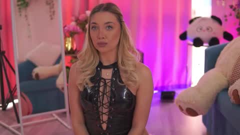 Snapshot of nadyablue chatting on February 1, 10:47 am Nadia online show from February 1, 10:47 am