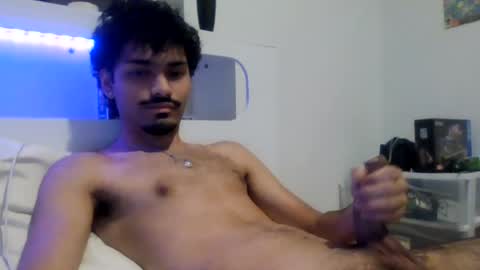 Snapshot of nah1511 chatting on August 8, 1:19 am Himmm online show from August 8, 1:19 am