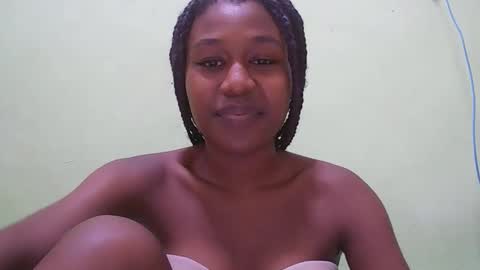 nah296652 online show from May 8, 11:26 am
