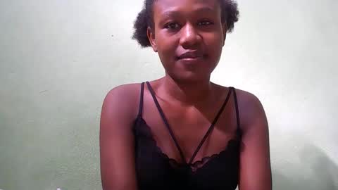 nah296652 online show from May 12, 5:59 am