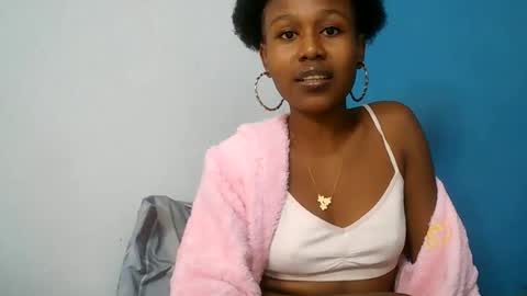 Snapshot of nah296652 chatting on June 20, 11:35 am nah296652 online show from June 20, 11:35 am