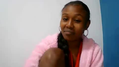 Snapshot of nah296652 chatting on June 21, 6:32 pm nah296652 online show from June 21, 6:32 pm