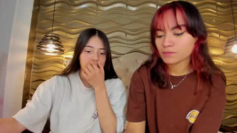 Snapshot of nahia_low chatting on December 2, 4:09 am  Valeria  online show from December 2, 4:09 am