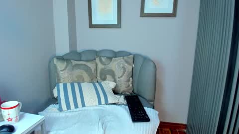 Snapshot of nahiajhonson_ chatting on February 21, 4:59 pm Nahia online show from February 21, 4:59 pm