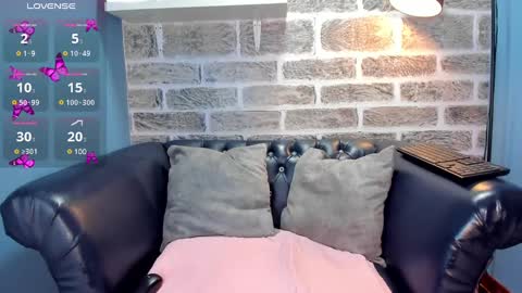 Snapshot of nahiajhonson_ chatting on February 22, 7:14 pm Nahia online show from February 22, 7:14 pm