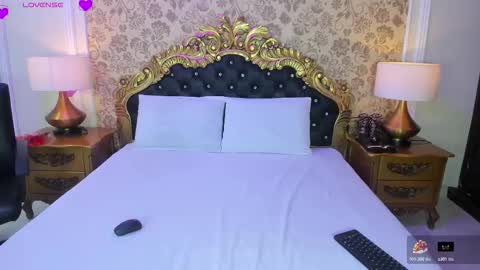 Snapshot of nahiaragray chatting on October 22, 8:52 pm Nahiara Gray online show from October 22, 8:52 pm