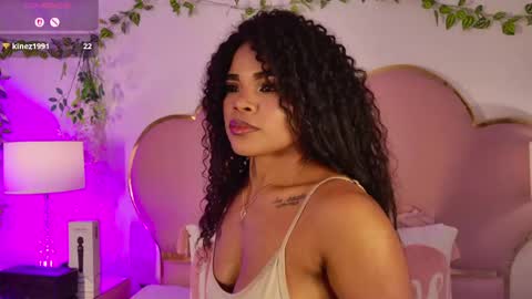 Snapshot of nahiarareina chatting on May 27, 2:47 pm NahiaraReina online show from May 27, 2:47 pm