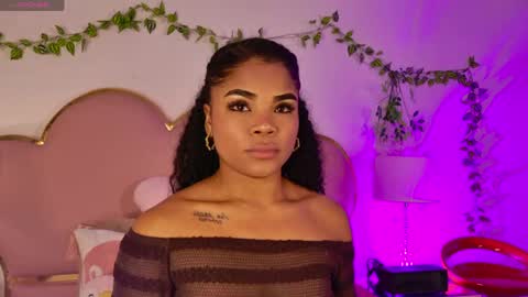 Snapshot of nahiarareina chatting on May 29, 1:42 pm NahiaraReina online show from May 29, 1:42 pm
