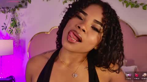 Snapshot of nahiarareina chatting on June 3, 2:08 pm NahiaraReina online show from June 3, 2:08 pm