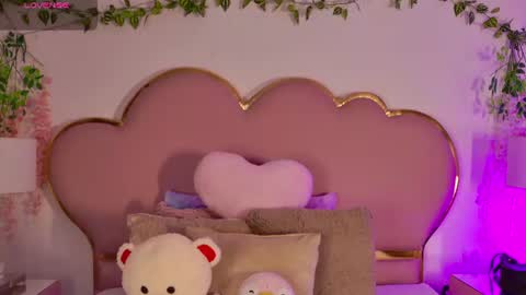Snapshot of nahiarareina chatting on June 18, 2:10 pm NahiaraReina online show from June 18, 2:10 pm