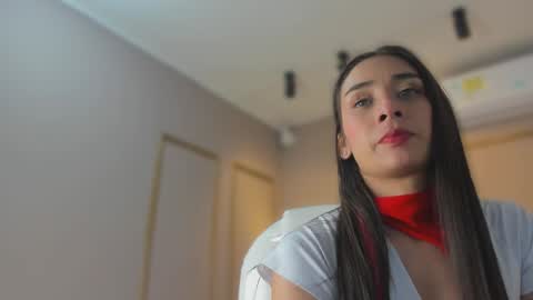 Snapshot of nahimithompson chatting on January 31, 7:11 pm Nahimi online show from January 31, 7:11 pm