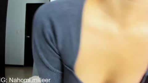 Laura online show from December 18, 2:50 am