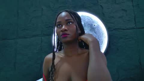 Nahomi online show from February 18, 12:12 pm