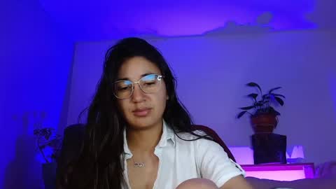 Snapshot of nahomy_rain chatting on May 15, 5:36 am online show from May 15, 5:36 am