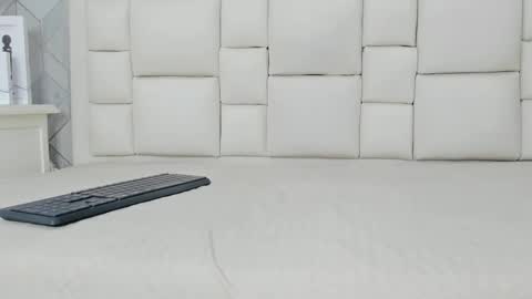 naia_cox online show from October 5, 3:38 am