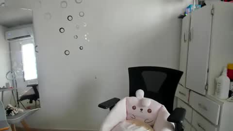 Snapshot of nairobbits chatting on February 7, 4:22 pm nairobbits online show from February 7, 4:22 pm