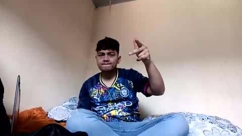 Snapshot of naisha_and_axelh chatting on February 2, 6:17 pm naisha and axel2 online show from February 2, 6:17 pm