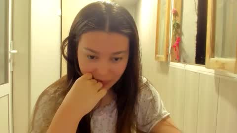 naked_bebe_hot online show from September 8, 7:13 pm