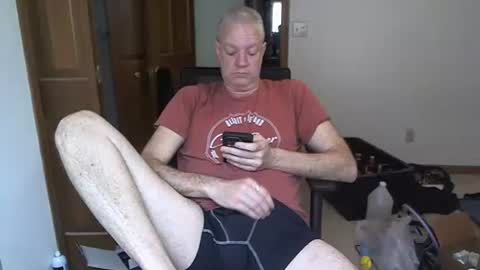 Snapshot of nakedilmale chatting on April 27, 10:30 pm Tip 100 for my full real name online show from April 27, 10:30 pm