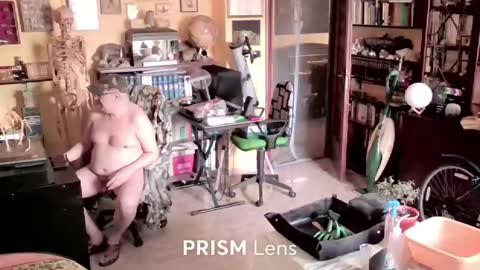 Snapshot of nakednudist72 chatting on March 19, 8:40 am Naked Naturist online show from March 19, 8:40 am